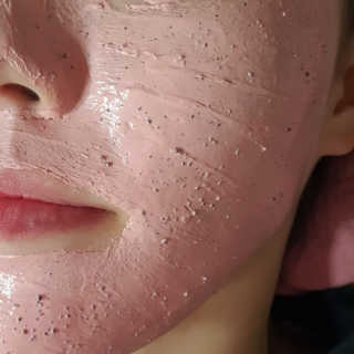 하프 문 아이즈 [하프문아이즈] 핑크 프루티X호지니 마스크팩 세트 — 5점을 준 리뷰어가 2019년 10월 올린 사용 사진