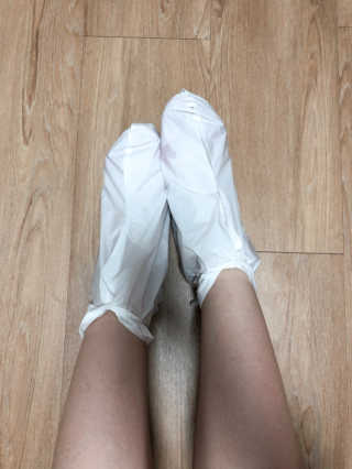 지고트 클린 앤 모이스춰라이징 풋팩 2매 — 5점을 준 리뷰어가 2018년 12월 올린 사용 사진