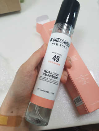 더블유드레스룸 드레스퍼퓸 150ml — 5점을 준 리뷰어가 2018년 5월 올린 사용 사진