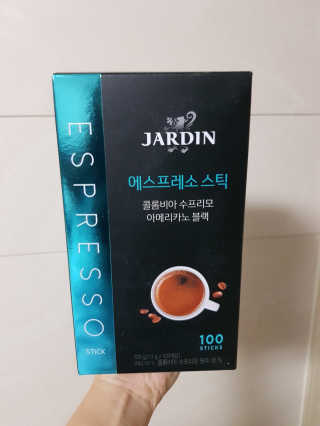 (주)쟈뎅 쟈뎅 에스프레소 스틱 아메리카노 블랙 — 4.5점을 준 리뷰어가 2018년 10월 올린 사용 사진