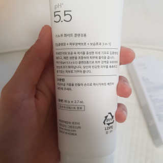 포므시 스노우화이트클렌징폼pH5.5 — 5점을 준 리뷰어가 2019년 6월 올린 사용 사진