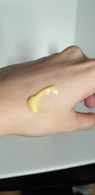 GoodDay Skincare GoodDay 강황 크림 — 3점을 준 리뷰어가 2019년 8월 올린 사용 사진