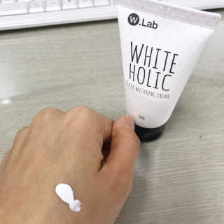 더블유랩 화이트홀릭 50ml — 4.5점을 준 리뷰어가 2018년 7월 올린 사용 사진