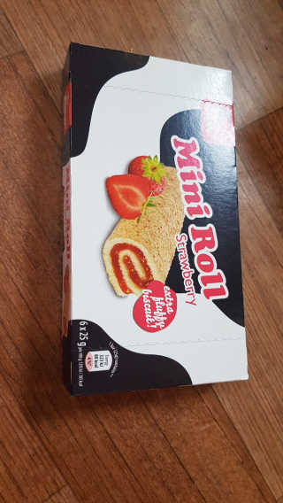 웰그린_댄싱카우 케이크 롤_미니 롤 스트로베리 — 4점을 준 리뷰어가 2019년 2월 올린 사용 사진