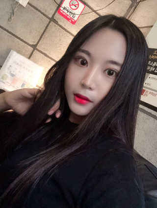 지고트 미네랄 UV 스네일 쿠션 리필포함 — 3점을 준 리뷰어가 2019년 7월 올린 사용 사진
