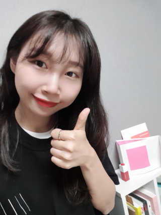 스톤브릭 라커틴트 립스틱스 — 4.5점을 준 리뷰어가 2019년 9월 올린 사용 사진