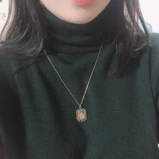 쥬얼카운티 92.5 Silver Byzantine Coin Pendant Necklace — 5점을 준 리뷰어가 2018년 11월 올린 사용 사진