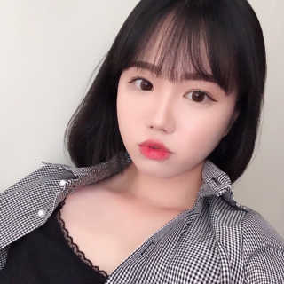 테라다이아 립 메이트 오일 — 4.83점을 준 리뷰어가 2018년 6월 올린 사용 사진