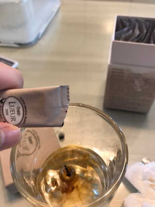 [하우투잇] 뤼에르 쿠르브 블랙 10ml x 30포 총 300ml — 4점을 준 리뷰어가 2020년 3월 올린 사용 사진