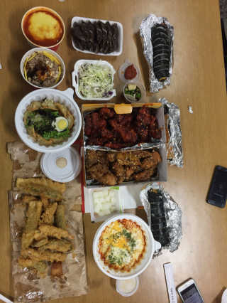 스투피드 (STUPID) 응원깃발(소) 2개 + 응원 메가폰 — 4.25점을 준 리뷰어가 2017년 5월 올린 사용 사진