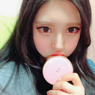 브이티 코스메틱 VT 리얼 콜라겐 팩트 — 4점을 준 리뷰어가 2017년 4월 올린 사용 사진