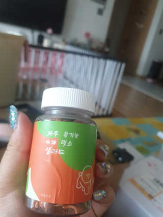 [어글어글] 반려견 친환경 간식 9종 세트 — 5점을 준 리뷰어가 2019년 7월 올린 사용 사진