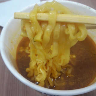 오뚜기카레면 2차 모집 — 4점을 준 리뷰어가 2019년 2월 올린 사용 사진