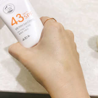 (주)에네스티 촉촉하고 순한 선크림, UV 마일드 썬크림 1+1 — 4점을 준 리뷰어가 2020년 2월 올린 사용 사진