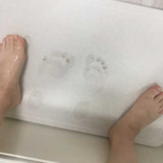 창신리빙 [규조토 욕실매트] 똑똑한 정리 수납 인테리어 — 3점을 준 리뷰어가 2019년 5월 올린 사용 사진