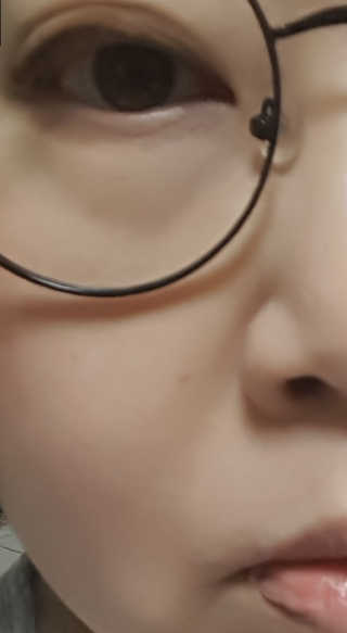쏘내추럴 밀착 착붙 픽스쿠션 — 5점을 준 리뷰어가 2019년 8월 올린 사용 사진