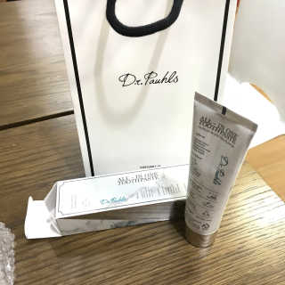큐어스크립트 닥터폴스 치약 바닐블랙티향 — 4.83점을 준 리뷰어가 2018년 2월 올린 사용 사진