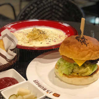 Jhurros님이 올린 리뷰 사진 3