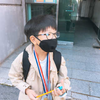 밴보시 BANBOSSY 필터,황사마스크 원하는대로 붙여쓰는 밴보시 마스크 — 5점을 준 리뷰어가 2018년 10월 올린 사용 사진