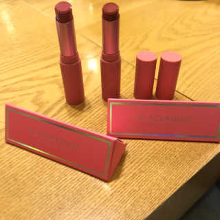 [블랙루즈] 로즈 벨벳 립스틱 택1+랜덤1 — 2점을 준 리뷰어가 2019년 1월 올린 사용 사진