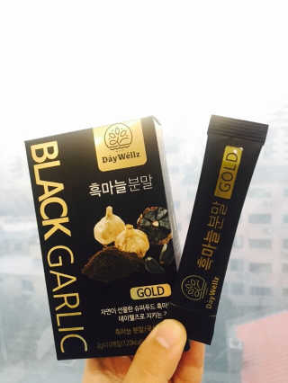 데이웰즈 흑마늘분말골드 — 5점을 준 리뷰어가 2017년 10월 올린 사용 사진