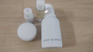 ROSE BLANCHE 로제블랑쉐 인텐시브 수딩 세럼 — 3.5점을 준 리뷰어가 2019년 7월 올린 사용 사진
