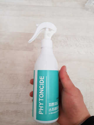 화목한가정 순수니아 피톤치드 스프레이 300ml — 5점을 준 리뷰어가 2019년 3월 올린 사용 사진