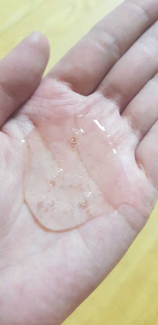 (주)에네스티 믹스베리 단백질 폭탄 샴푸 1000g — 4점을 준 리뷰어가 2019년 11월 올린 사용 사진