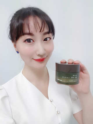 토니모리 프롬 강화 맑은 약쑥 두 겹 진정 크림 — 4점을 준 리뷰어가 2019년 9월 올린 사용 사진