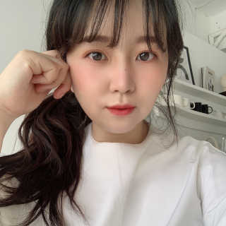 비비드스튜디오 아이 플래쉬 팔레트 NO.01 브릭 모먼트 — 5점을 준 리뷰어가 2020년 4월 올린 사용 사진