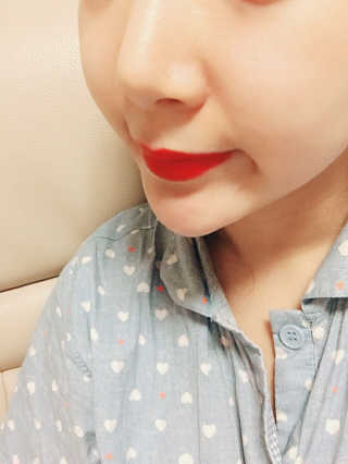 아페리레 임프레션 립 벨벳 — 3.5점을 준 리뷰어가 2016년 11월 올린 사용 사진