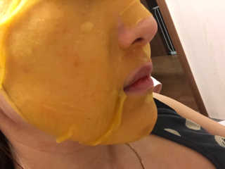 GoodDay Skincare GoodDay 강황 마스크 — 5점을 준 리뷰어가 2019년 5월 올린 사용 사진