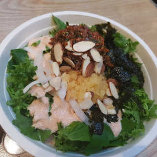 비비다; 낙지 [비비다;낙지 현백 판교점] 낙지 비빔밥 4개 中 택2 — 5점을 준 리뷰어가 2018년 9월 올린 사용 사진