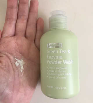 바이 위시트랜드 Green Tea Powder Wash — 5점을 준 리뷰어가 2018년 1월 올린 사용 사진