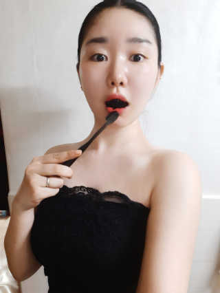 the naked object 디블랙팩치약 디블랙칫솔 세트 — 5점을 준 리뷰어가 2020년 3월 올린 사용 사진