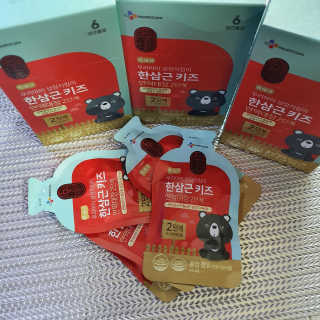 한삼근 블랙라벨 CJ헬스케어 한삼근 키즈 면역대장 2단계 — 5점을 준 리뷰어가 2019년 10월 올린 사용 사진