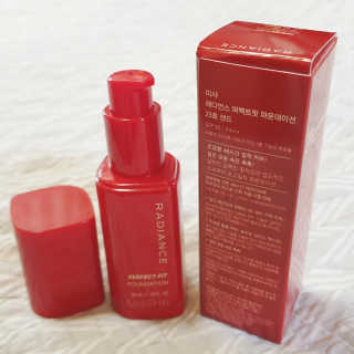 미샤 래디언스 퍼펙트핏 파운데이션 SPF30 PA++ — 5점을 준 리뷰어가 2020년 3월 올린 사용 사진