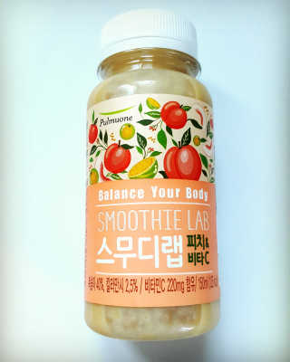 풀무원 스무디랩 피치&비타 — 3.67점을 준 리뷰어가 2017년 11월 올린 사용 사진