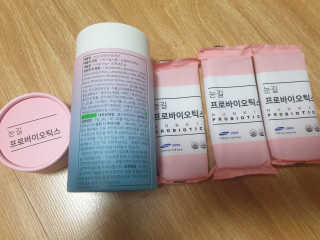 눈길 프로바이오틱스 눈길 콜라겐 프로바이오틱스 — 5점을 준 리뷰어가 2019년 11월 올린 사용 사진