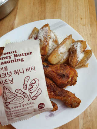 MCP 하이몰 마법의치킨가루2봉랜덤 + 코코넛허니버터2봉 — 5점을 준 리뷰어가 2020년 3월 올린 사용 사진