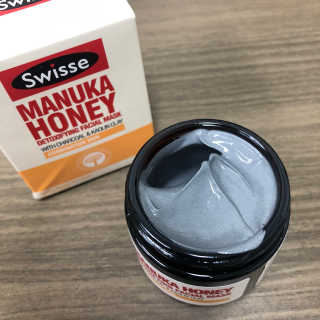 SWISSE 스위스 마누카 허니 디톡시파잉 페이셜 마스크 — 4.5점을 준 리뷰어가 2019년 12월 올린 사용 사진