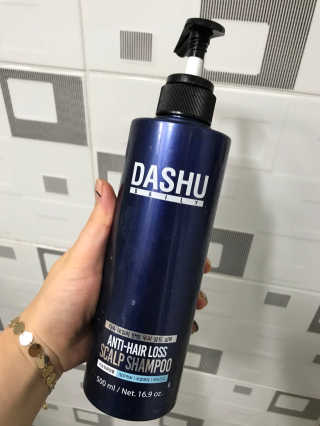 다슈코리아 다슈 데일리 한방 두피 골드 샴푸 500ml — 5점을 준 리뷰어가 2017년 12월 올린 사용 사진