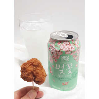 GS25 벚꽃 팝콘 + 벚꽃스파클링 + 벚꽃 청포도 에이드 — 4점을 준 리뷰어가 2018년 3월 올린 사용 사진