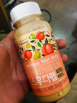 풀무원 스무디랩 피치&비타 — 4.17점을 준 리뷰어가 2017년 11월 올린 사용 사진