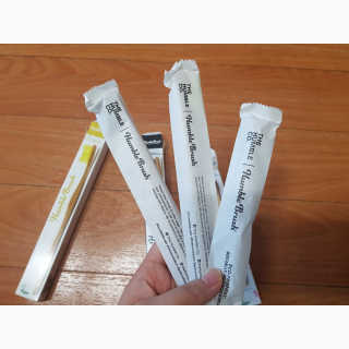 더 험블 친환경 대나무칫솔 험블브러쉬 — 5점을 준 리뷰어가 2019년 2월 올린 사용 사진