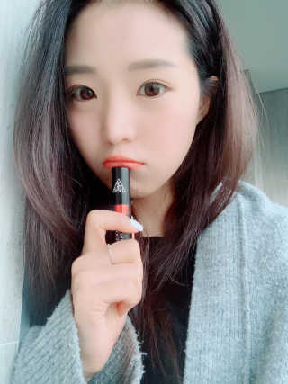 지고트 로맨틱 키스 립스틱 — 4점을 준 리뷰어가 2018년 12월 올린 사용 사진