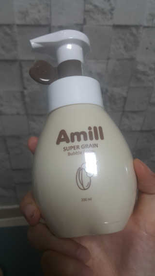 에이밀 슈퍼 그레인 버블 폼 200ml — 4.5점을 준 리뷰어가 2019년 9월 올린 사용 사진