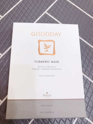 GoodDay Skincare GoodDay 강황 마스크 — 5점을 준 리뷰어가 2020년 3월 올린 사용 사진