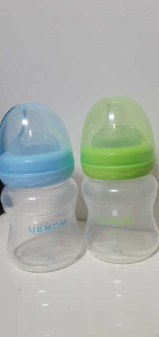 유비맘 신생아젖병 120ml 트리플팩_ 젖꼭지 포함 — 5점을 준 리뷰어가 2020년 2월 올린 사용 사진