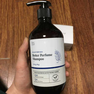 달리프 베러 퍼퓸 샴푸 1000ml 레이니데이 or 일랑로즈 — 5점을 준 리뷰어가 2020년 2월 올린 사용 사진